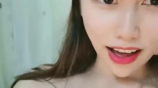 美骚妇的忘情口交，口爆淫语对白，射精特写