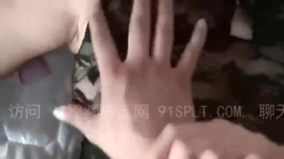 土豪大神高级会所爆操网红脸性感大奶援交美女