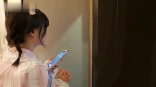 哇噻~好温柔，男人想操的就是温柔体贴的女人，而不是家里的母老虎