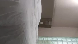 2020年的三㚫片美剧11点刚上的89年小少妇