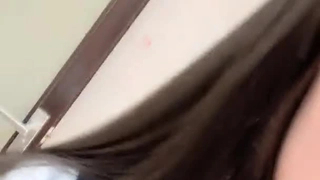 喷水少女在Chaturbate上变得淘气