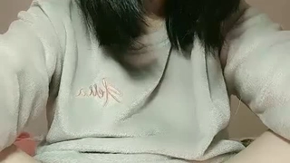 漂亮美乳嫩模约炮粉丝开车到户外野战 全裸站炮啪啪 连续抽插操到受不了 漂亮女孩真会玩啊 高清源码录制